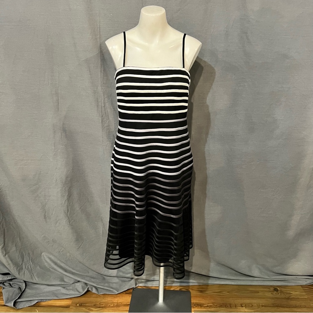 White House Black Market Strapless Black and White Dress